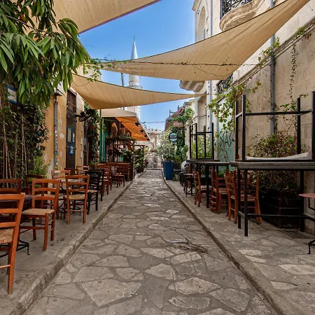 Delightful 1-bedroom Holiday With Balcony All Yours ايرمي