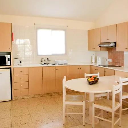 Apartment Delightful 1-bedroom Holiday With Balcony All Yours Erimi
